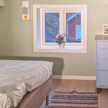Amazing Home In Hidrasund With Wifi Eide  Room photo